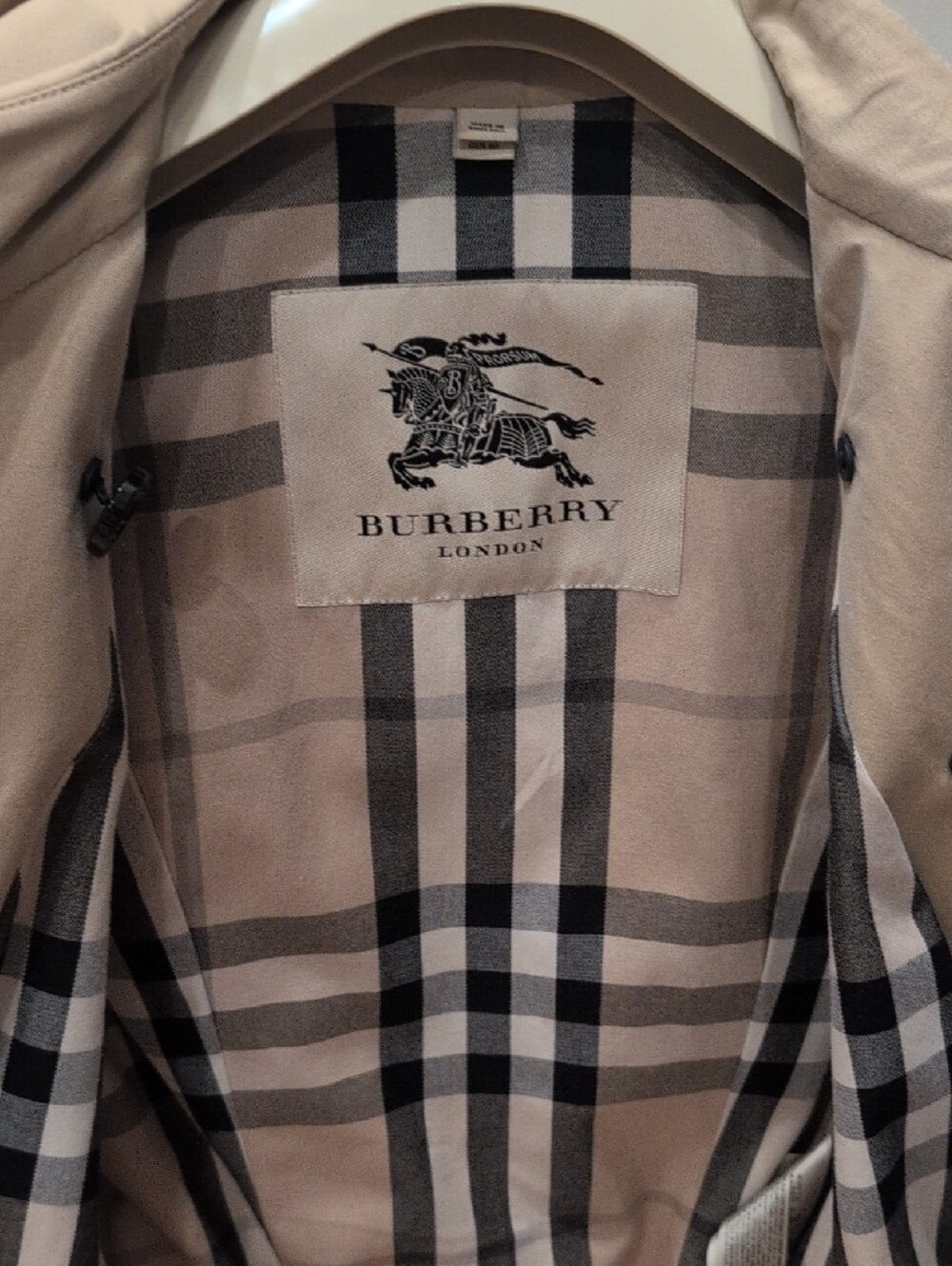 Burberry Beige Double-Breasted Trench Coat - Picture 2 of 4